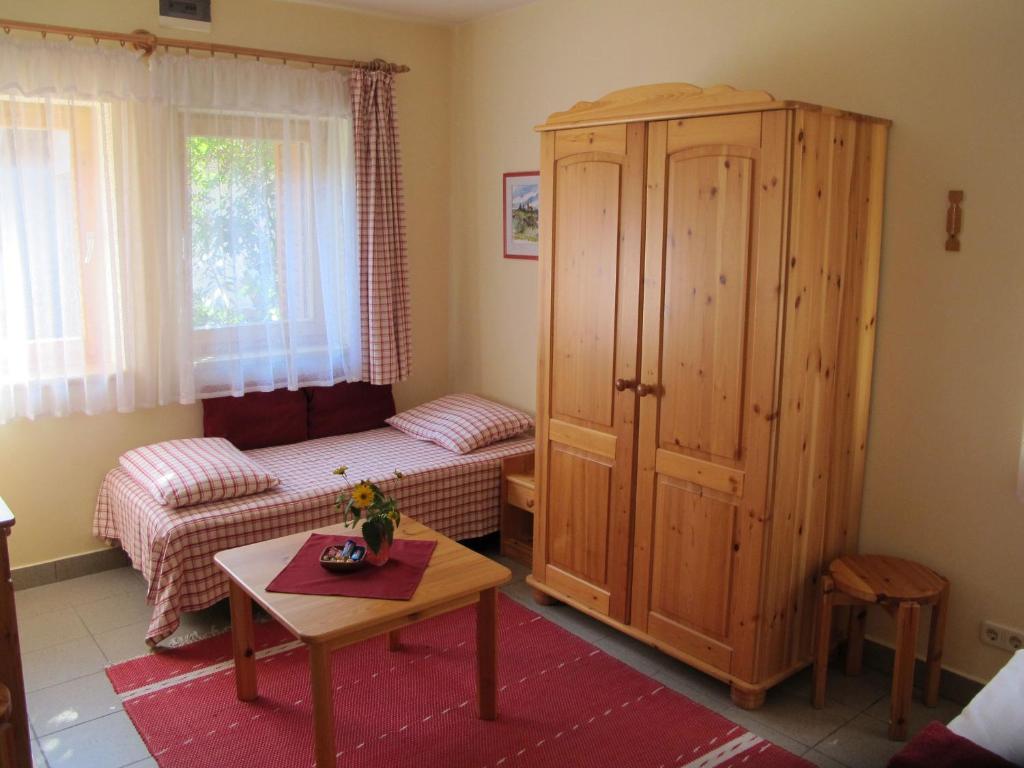 Foki Apartman Sopron Habitación foto